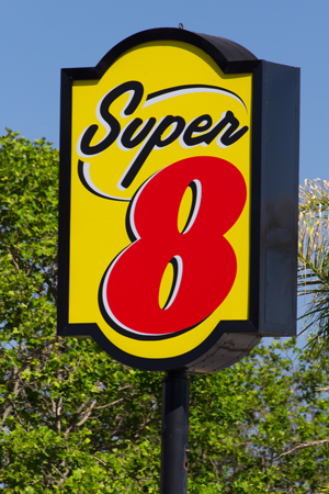 Super-8-Motel-Sign